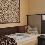 Hotell Engel 2*